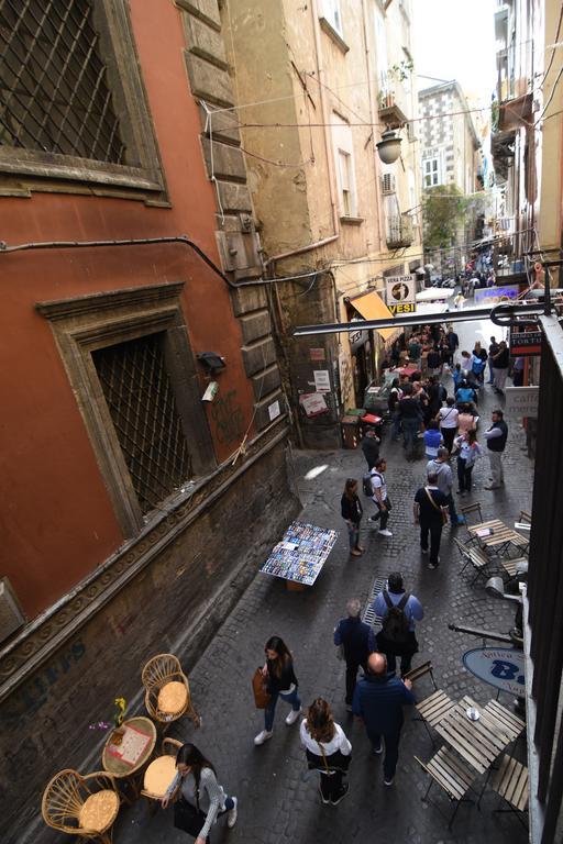 La Strada Parlata Hotel Napoli Bagian luar foto
